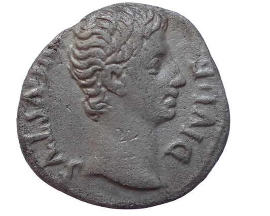 Augustus. 27 BC-AD 14. AR Denarius. Lugdunum mint.