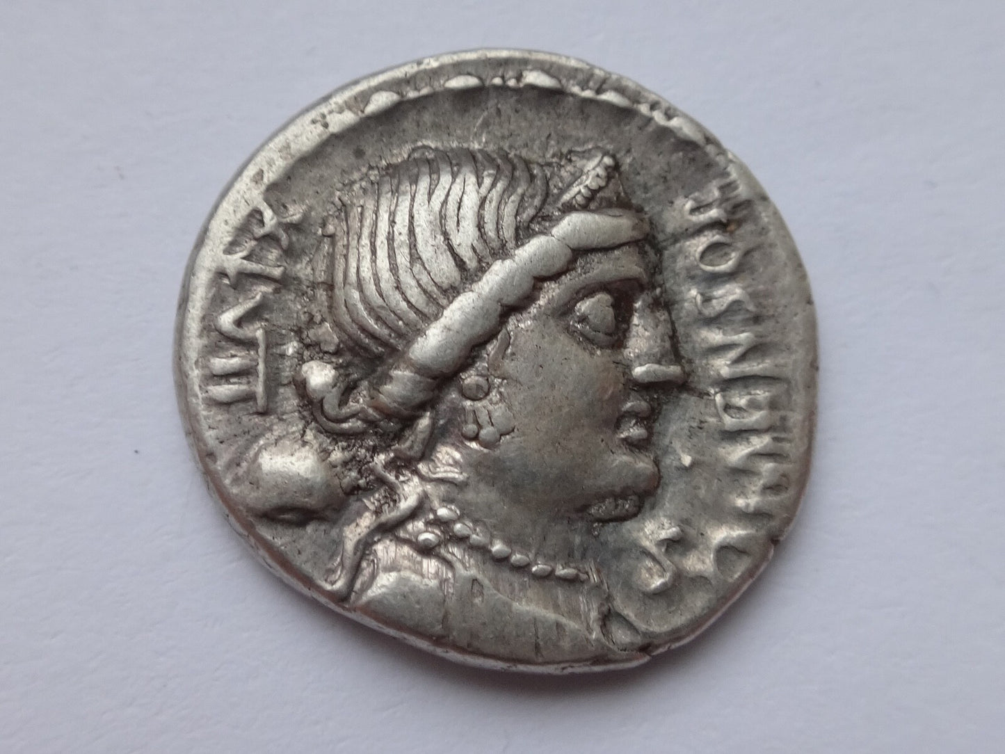 Roman Republic. L. Farsuleius Mensor. 76 BC. AR Denarius. Rome mint.. Rome mint.