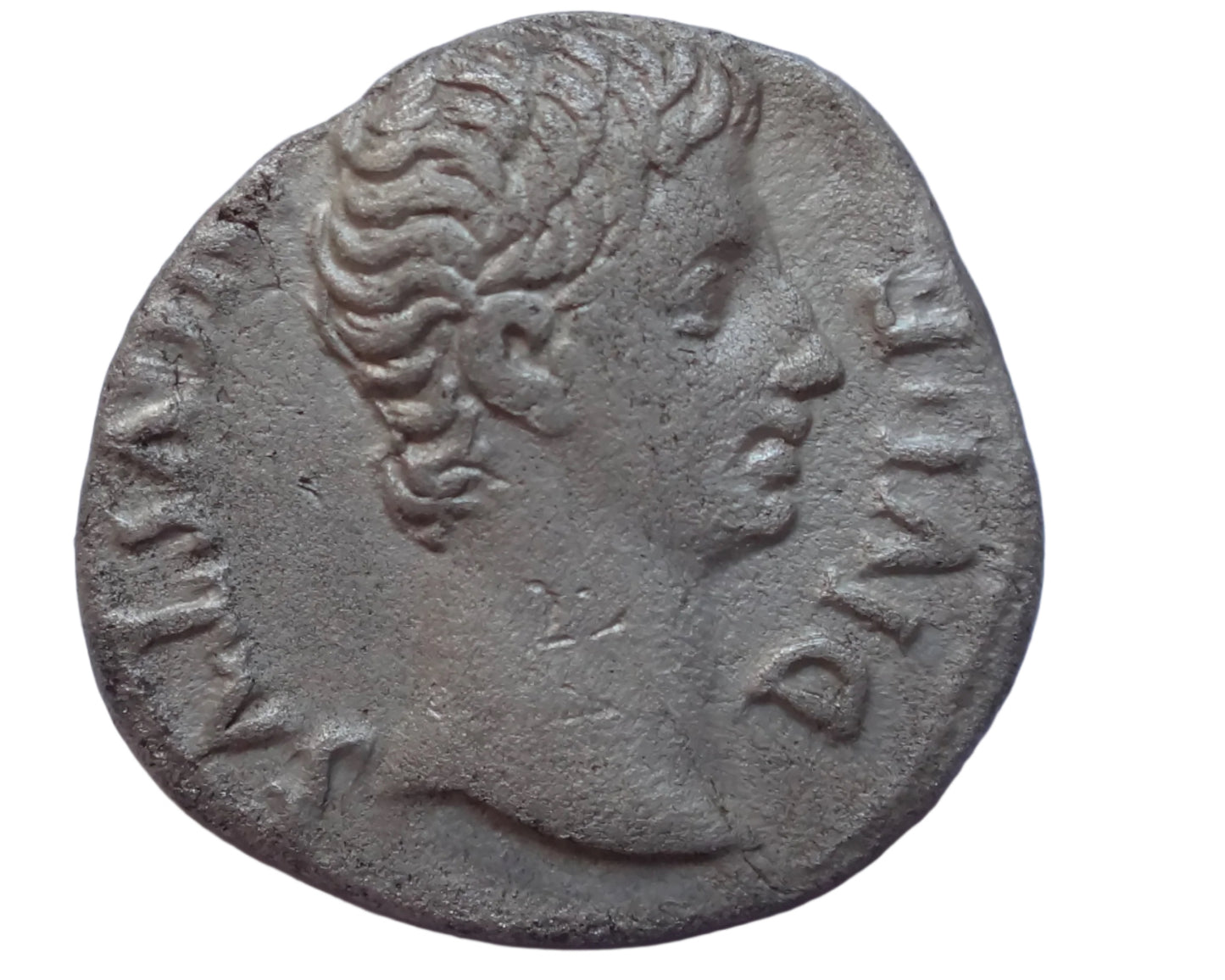 Augustus. 27 BC-AD 14. AR Denarius. Lugdunum mint.
