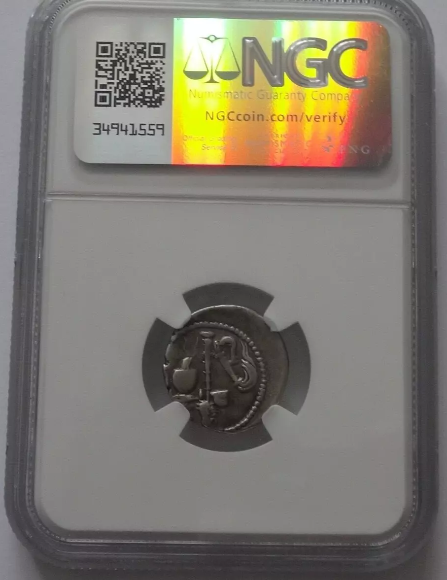NGC VF 4/5- 3/5 Julius Caesar, (49-44 BC). AR Denarius