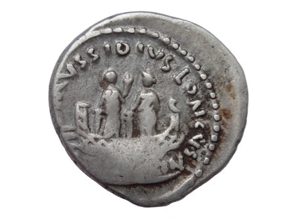 L. Mussidius Longus. 42 BC. AR Denarius