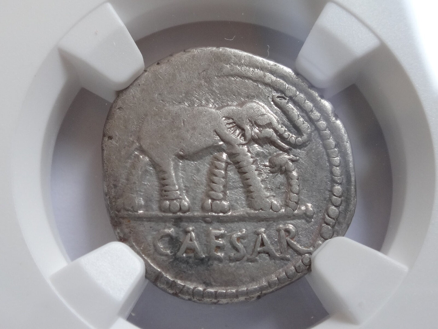 NGC VF 3/5- 2/5 Julius Caesar, d.44 BC ROMAN IMPERATORIAL AR Denarius