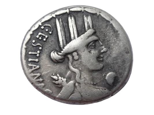 M. Plaetorius M. f. Cestianus AR Denarius. Rome, 67 BC.