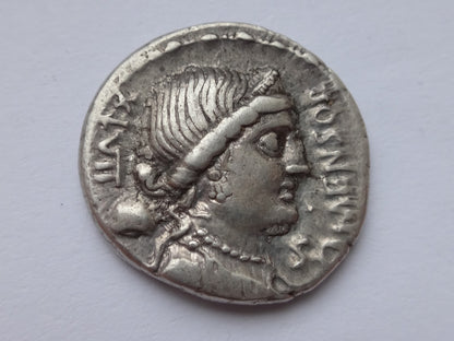 Roman Republic. L. Farsuleius Mensor. 76 BC. AR Denarius. Rome mint.. Rome mint.